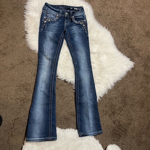 Miss Me jeans. Size: 24. Inseam: tag says 34" tape measure says 33” (see pic) - Picture 8 of 13